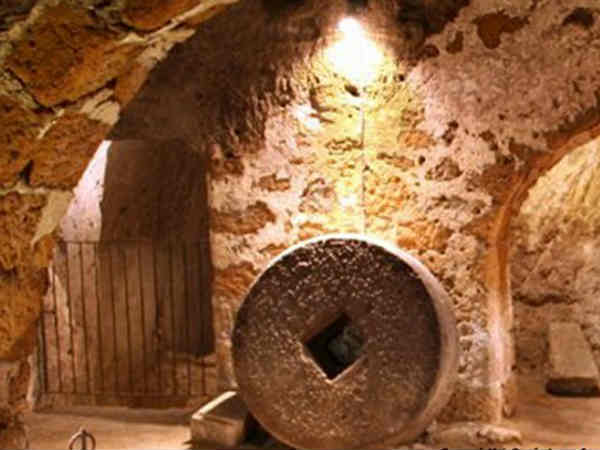 Underground Pyramid In Italy 