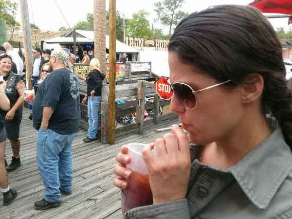 షాక్‌తో పాటు కన్ఫ్యూజన్ క్రియేట్ చేసిన ఫోటోలు 