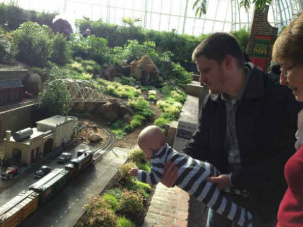 షాక్‌తో పాటు కన్ఫ్యూజన్ క్రియేట్ చేసిన ఫోటోలు 