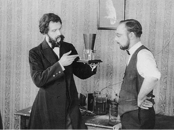 యునైటెడ్ స్టేట్స్‌కు మకాం