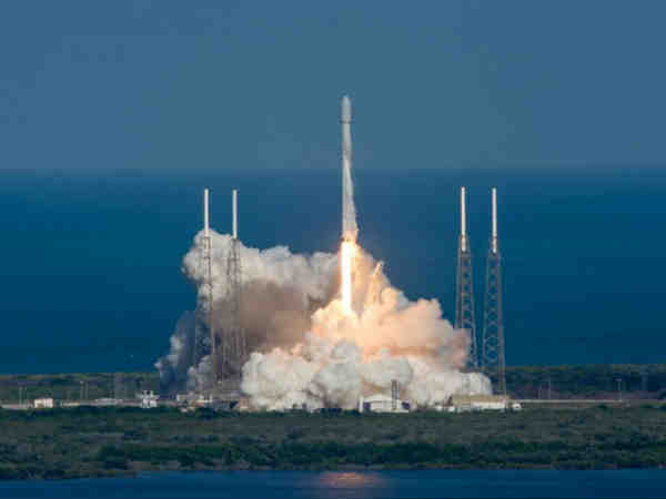 షాక్..చంద్రునిపైకి వెళ్లిన వారు హార్ట్ ఎటాక్‌తో చనిపోతున్నారు 