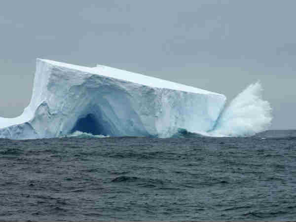 ఆ మంచు కరగక 40 లక్షల ఏళ్లు..కరిగితే దేశాలకు దేశాలే మాయం 