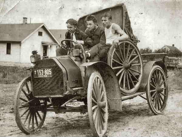 ఈ ఫోటోల గురించి చెప్పడానికి మాటలు చాలవు 