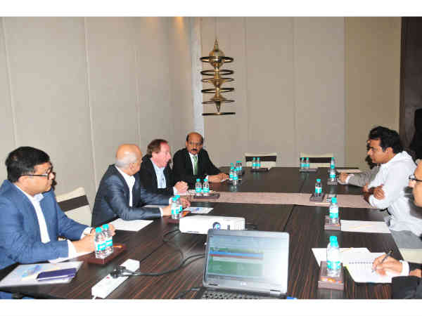 హైదనాబాద్ లో ప్రపంచఐటీ సదస్సు 