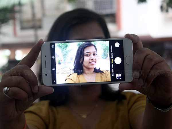 ఒప్పో ఎఫ్1ఎస్ ఫీచ‌ర్లు 