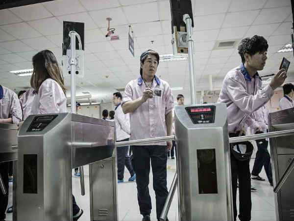 చైనాలో ఆపిల్ ఫ్యాక్టరీ