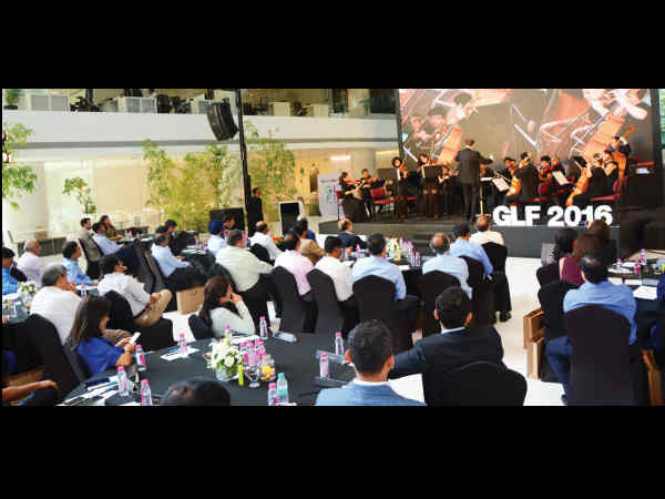 ఈ కంపెనీలు ఉద్యోగులకిచ్చే ఆఫర్లు వింటే షాకవుతారు 