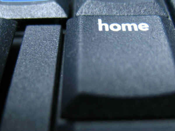 యూట్యూబ్ చూస్తున్నారా..అయితే ఈ షార్ట్ కట్ కీస్ ట్రై చేయండి