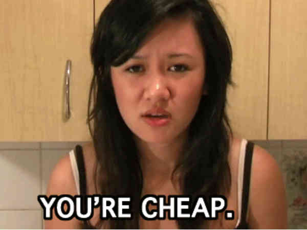 రూ. 800 ఫోన్..ఐ ఫోన్‌‌ను సవాల్ చేస్తోంది 