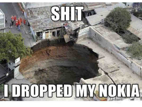 రూ. 800 ఫోన్..ఐ ఫోన్‌‌ను సవాల్ చేస్తోంది 