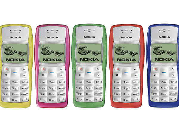 రూ. 800 ఫోన్..ఐ ఫోన్‌‌ను సవాల్ చేస్తోంది 