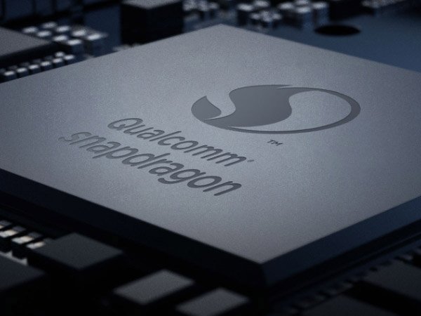 రెండు వేరువేరు చిప్‌సెట్‌లతో