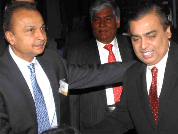 విడిపోయే సమయంలో ఇద్దరూ అన్నదమ్ములు