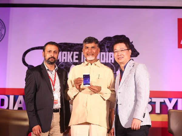  ఏపీ విద్యార్థులకు ఉచితంగా స్మార్ట్‌ఫోన్‌లు!