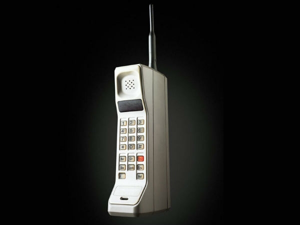 మొట్టమొదటి మొబైల్ ఫోన్