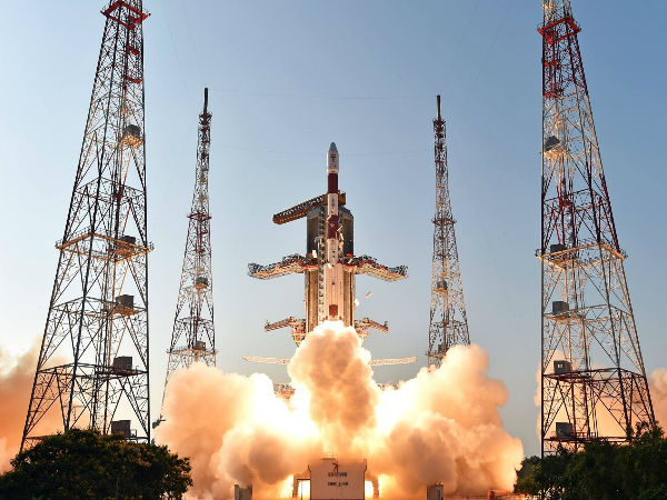 స్టూడెంట్లు తయారుచేసిన శాటిలైట్ల