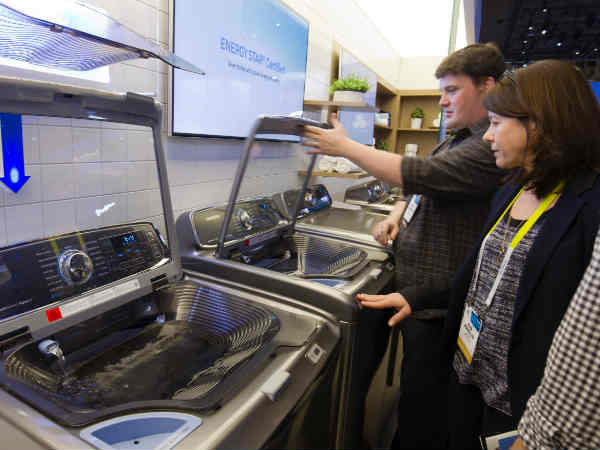 పేలుళ్ల సందర్భంగా 