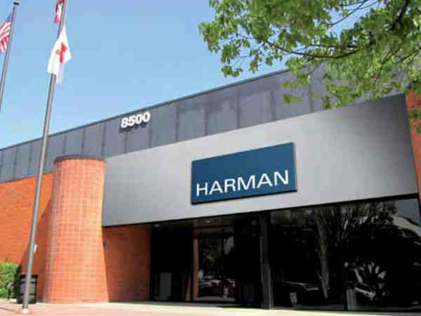  హర్మాన్ ఇంటర్నేషనల్ ఇండస్ట్రీస్‌ను కొనుగోలు 