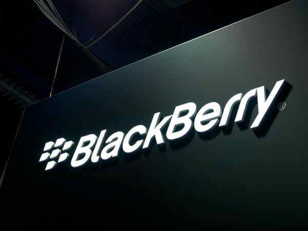 4.5 ఇంచ్ ఫుల్ హెచ్డీ డిస్ప్లే