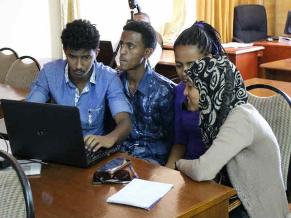 మొబైల్ డెవలప్‌మెంట్‌కు