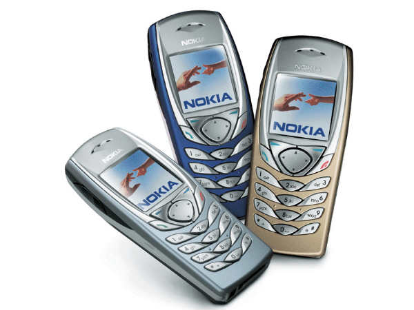 2002లో 5 ఫోన్లు సంచలనం