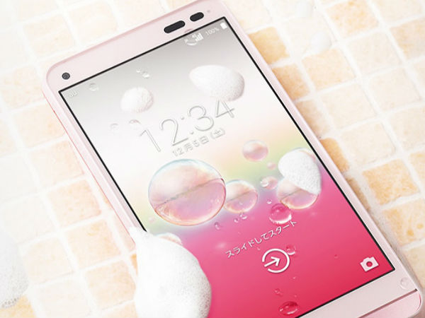 పేల్ పింక్, క్లియర్ వైట్, లైట్ బ్లూ