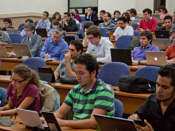 వాలిడ్ వీసా ఉన్నప్పటికీ