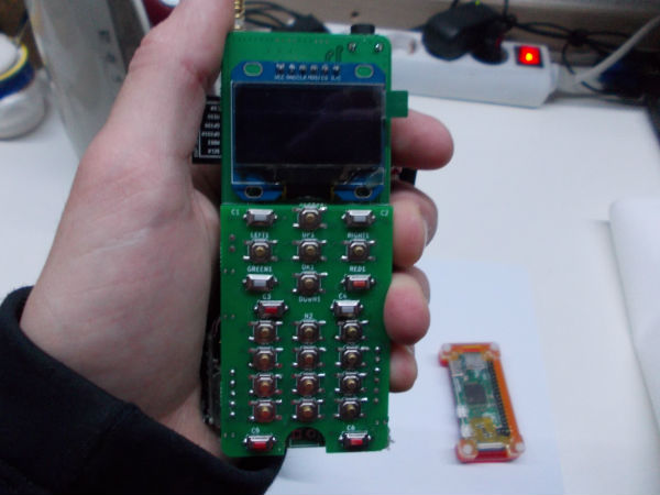 కాల్స్, వెబ్ బ్రౌజింగ్, మ్యూజిక్ ప్లేయర్