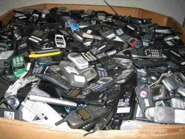 సెల్‌ఫోన్ గురించి షాకింగ్ నిజాలు