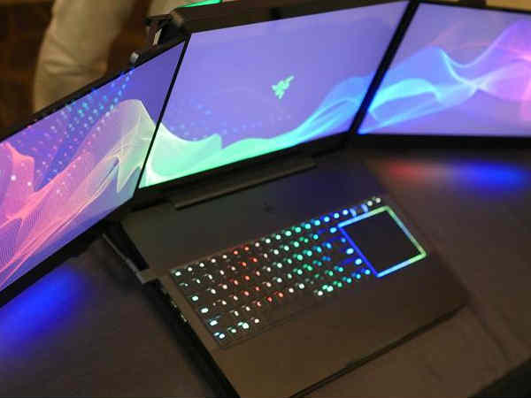 triple-display laptop