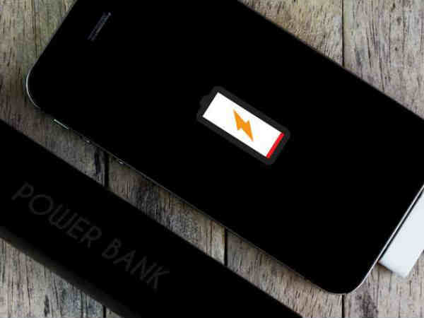 UIMI U8 15,600mAh power bank