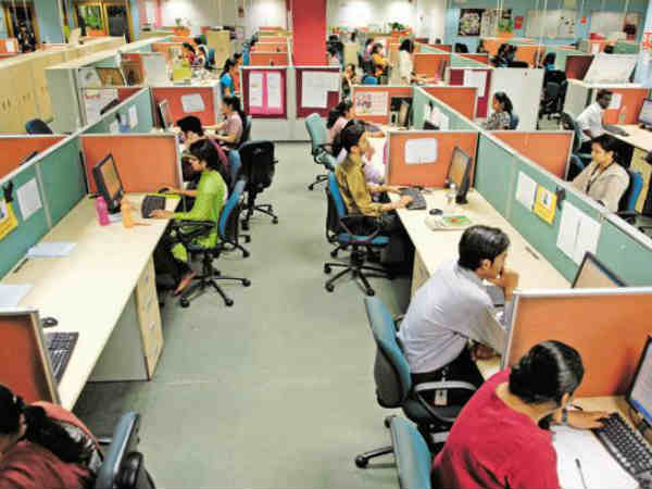 తెలుగువారే 1.06 లక్షల మంది