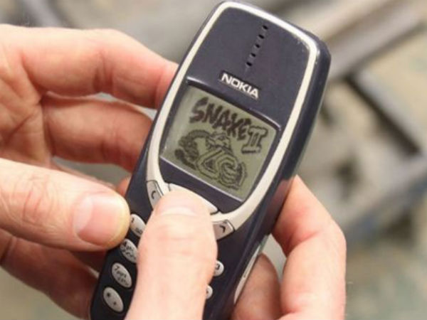 రెడ్, గ్రీన్ ఇంకా ఎల్లో కలర్ వేరియంట్‌లలో