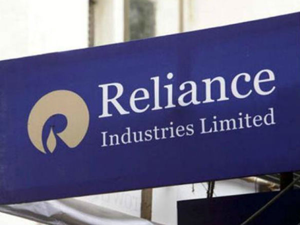 ప్రపంచంలో సగం ఇంటర్నెట్ ట్రాఫిక్ జియో నుంచి...