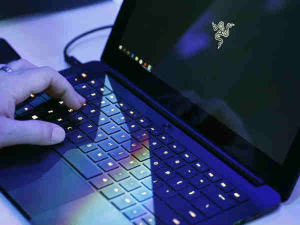 సెల్ ఫోన్లు, ఇత‌ర మెడిక‌ల్ ప‌రిక‌రాల‌కు