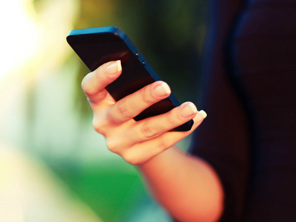 మీ స్మార్ట్‌ఫోన్‌ను బ్యాక్టీరియా ఫ్రీగా ఉంచేందుకు ..