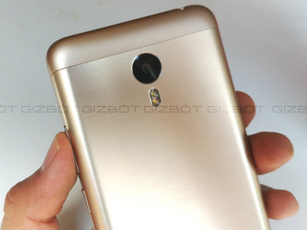 కెమెరా పనితీరు విషయానికొస్తే...