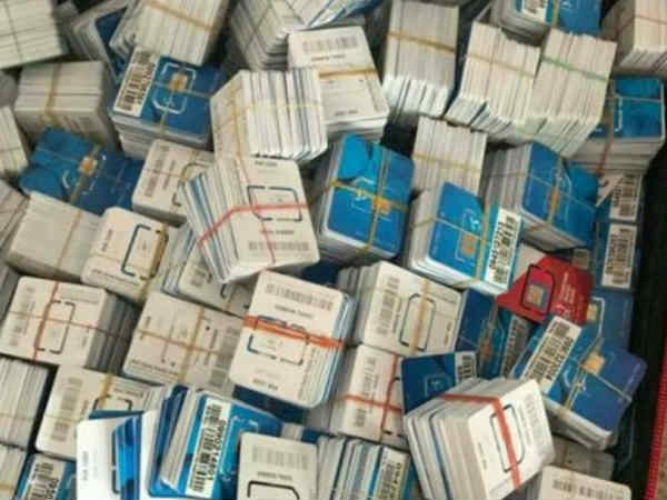 వేరువేరు అకౌంట్ల నుంచి నకిలీ క్లిక్స్ ..