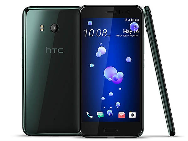  డిజైనింగ్ కేక..