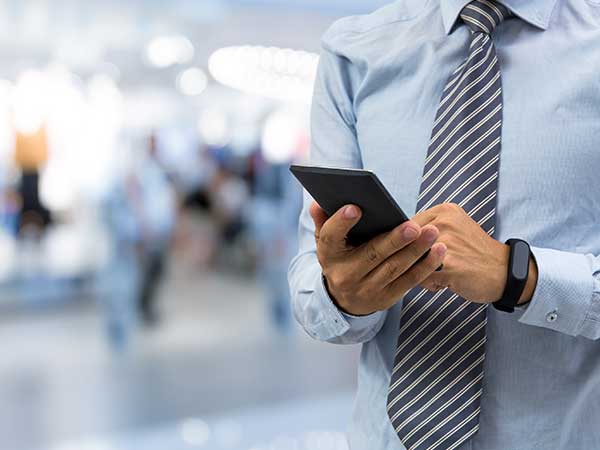 కాంతి లేదా రేడియో తరంగాలను