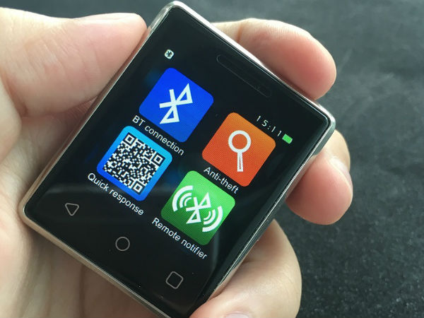 అతి చిన్న టచ్‌స్ర్కీన్ ఫోన్..