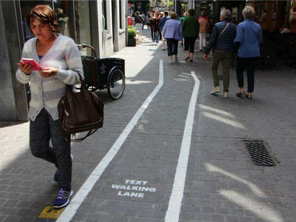  సోషల్‌ మీడియాలో హల్‌చల్‌