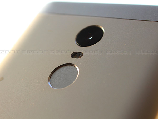 కెమెరా విషయానికి వచ్చేసరికి.