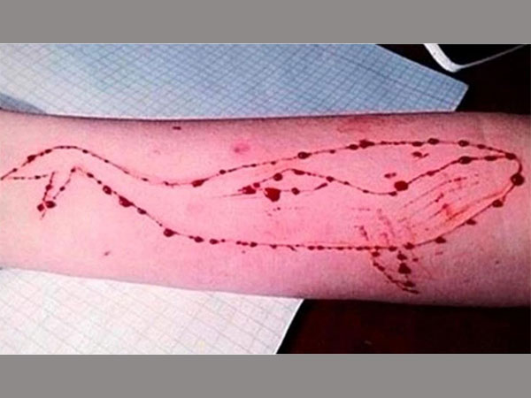 విగతజీవిలా పడిఉన్నాడు