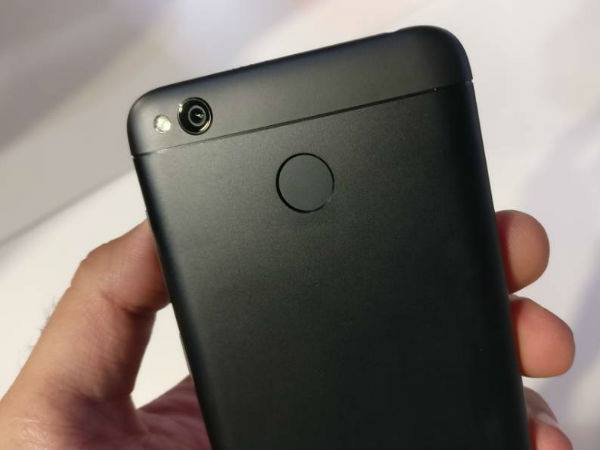 Redmi 4 స్పెసిఫికేషన్స్..