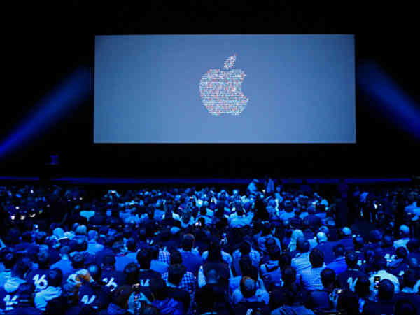 ఐఫోన్ 8, ఐఫోన్ 8 ప్లస్, ఐఫోన్ ఎక్స్ లు మార్కెట్లోకి..