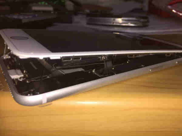 ఛార్జింగ్ పెట్టిన మూడు నిముషాలకే..