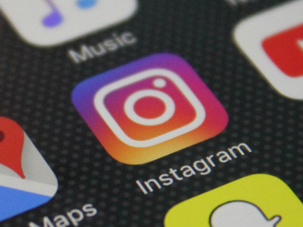 Instagram వాడుతున్నప్పుడు..