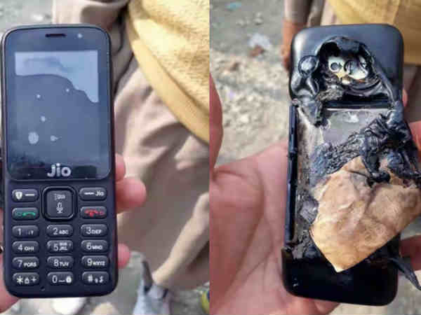 ఫోన్ ఛార్జింగ్ పెడుతుండగా..