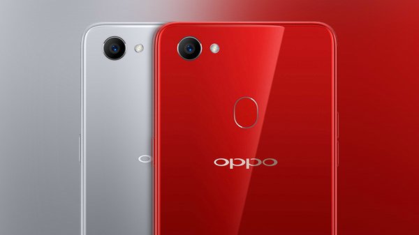 Oppo F7 (ధర రూ. 26,990):